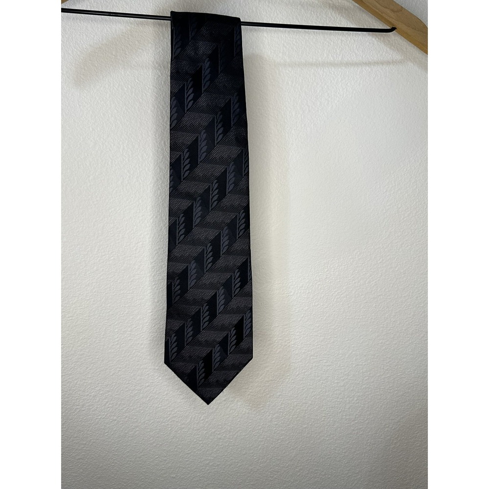 Metropolitan Museum Of Art Black and Gray with a woven leaf pattern Silk Necktie
